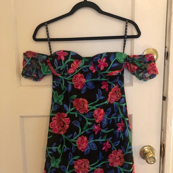 Lace Dress from Missguided - Picture 2 of 4